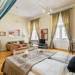 Super Chic With A Private Balcony Apartamento *