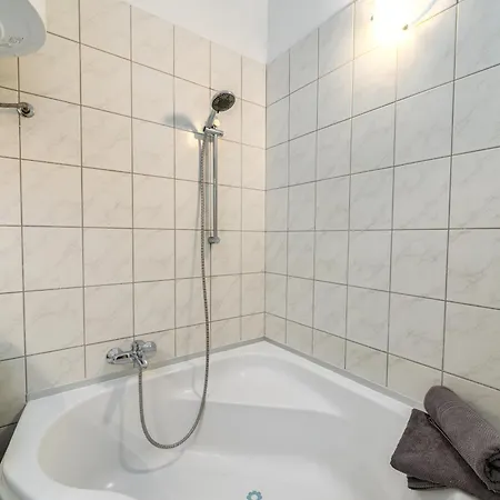 Super Chic With A Private Balcony Apartament *