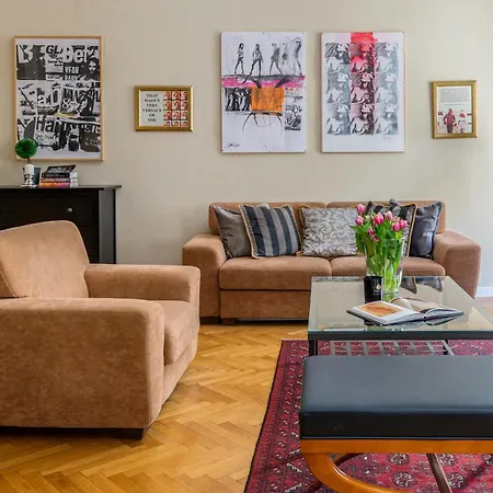 Apartament Super Chic With A Private Balcony *