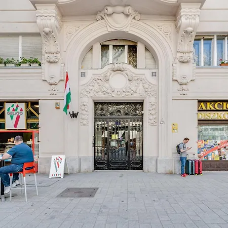 Διαμέρισμα Super Chic With A Private Balcony