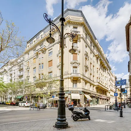 Super Chic With A Private Balcony Διαμέρισμα