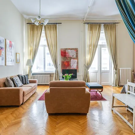 Super Chic With A Private Balcony Apartment