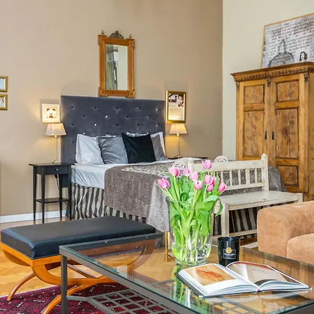 Apartment Super Chic With A Private Balcony