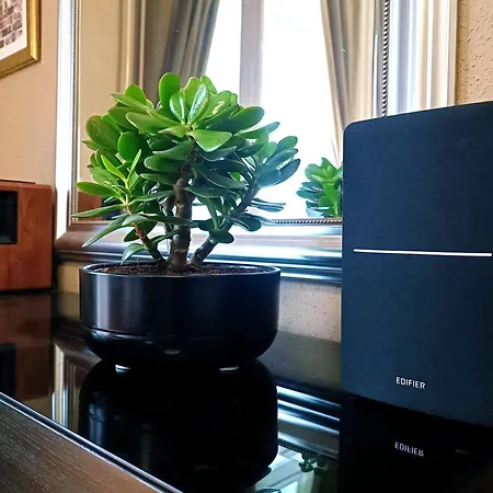 Super Chic With A Private Balcony *