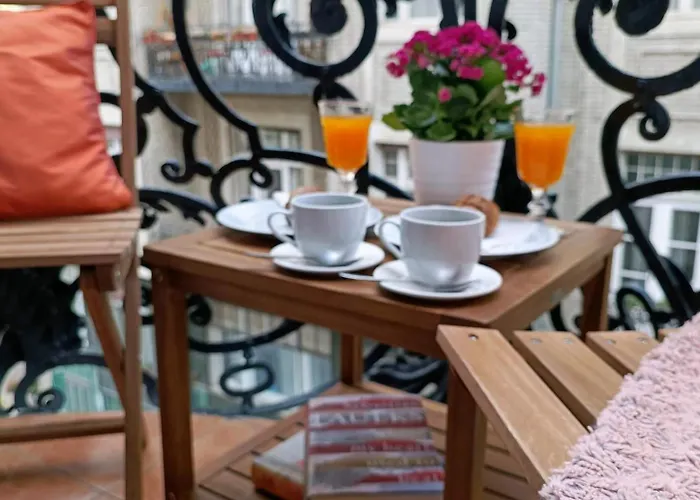 Super Chic With A Private Balcony * בודפשט