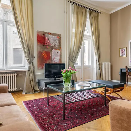 Super Chic With A Private Balcony 公寓 布达佩斯