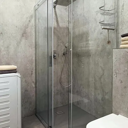 Super Chic With A Private Balcony 布达佩斯
